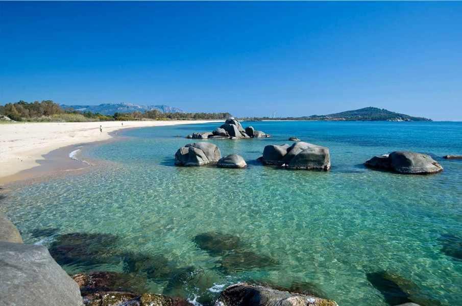토르톨리 Sa Domu De Orri Al Mare 빌라 외부 사진